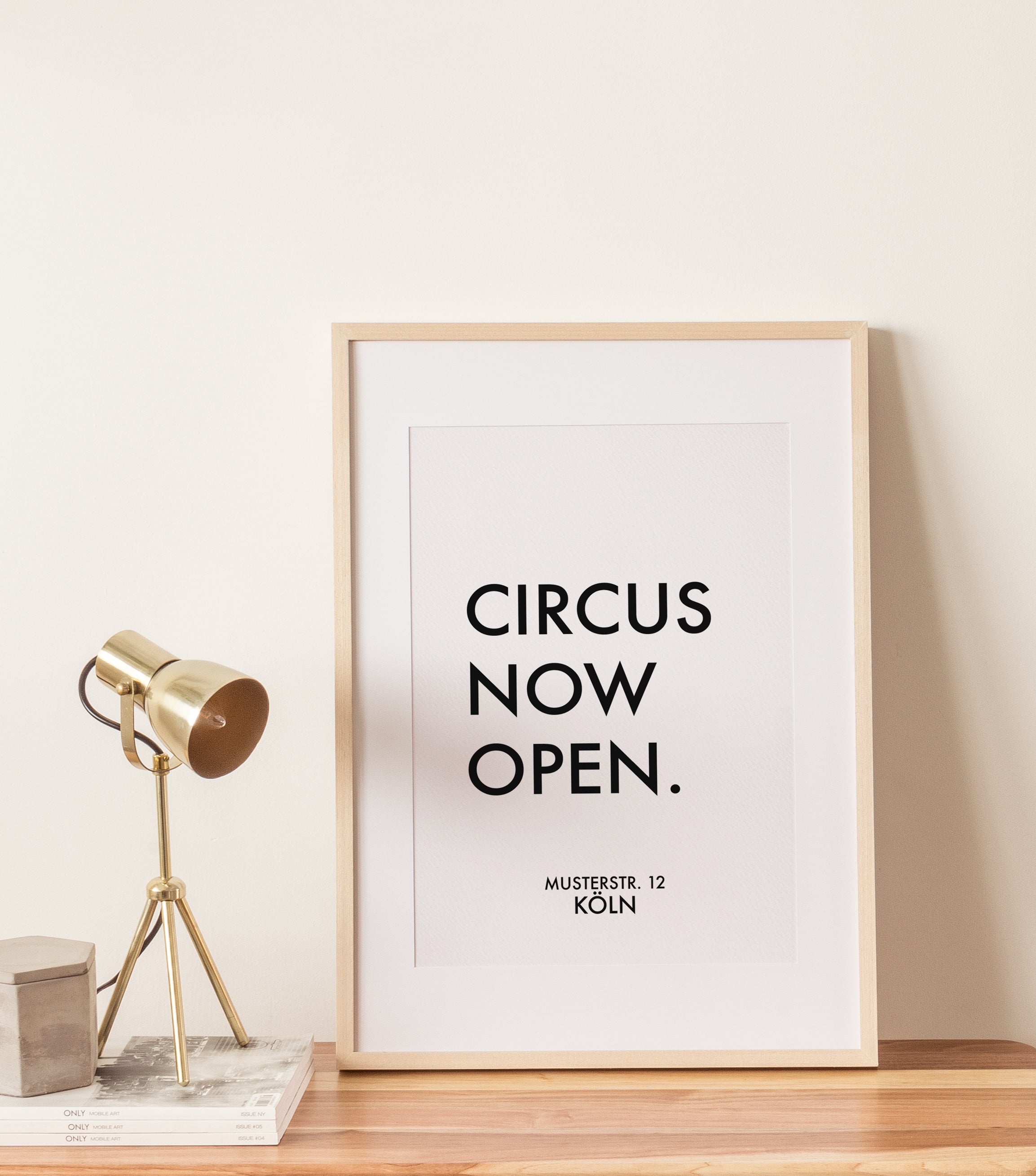 Circus now open - Poster